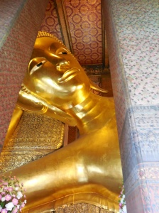 Exploring Wat Pho in Bangkok